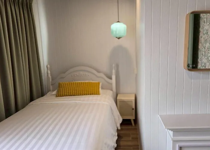 Sathorn Hideaway 3*