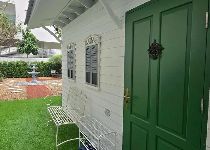 Sathorn Hideaway 3*